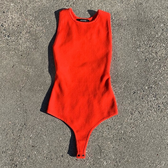 BANANA REPUBLIC Racerback Thong Bodysuit - Picture 2 of 11